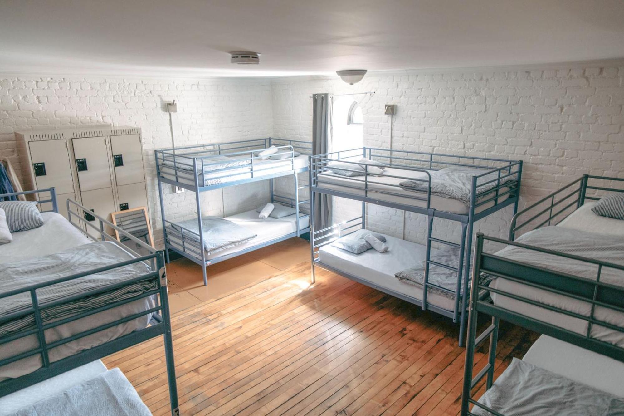 Saintlo Ottawa Jail Hostel Bagian luar foto