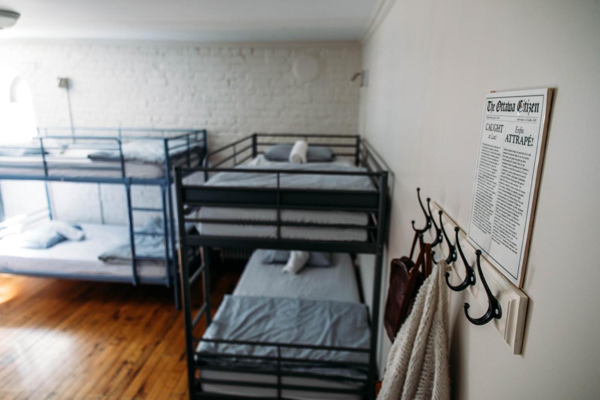 Saintlo Ottawa Jail Hostel Bagian luar foto